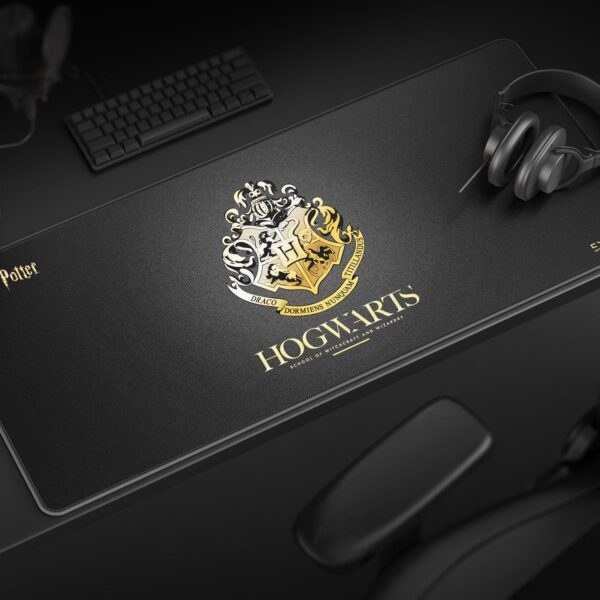 Cybeart | Hogwarts Gaming Mouse Pad (Large - 450x400x4mm) | Waterproof, Never Slip Base, Stitched Edges, Esports Grade